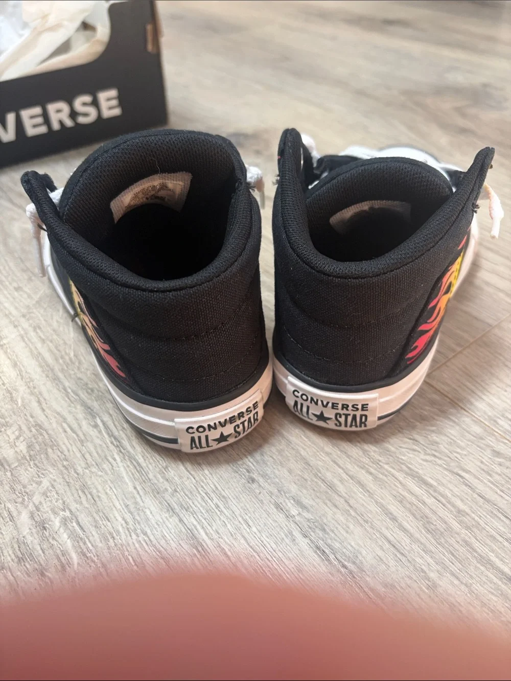 Boys Flame Converse